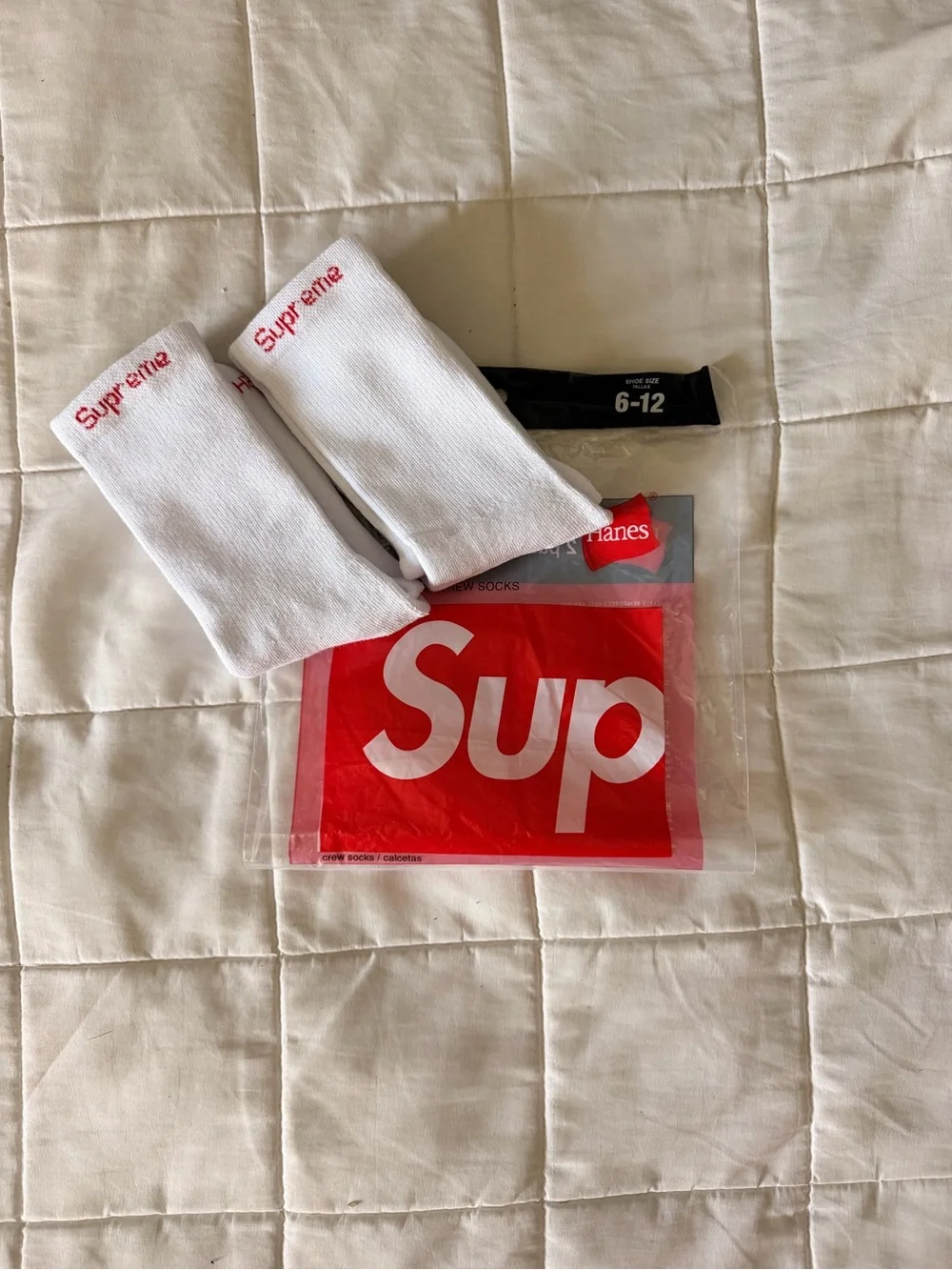 Supreme White Logo Crew Socks